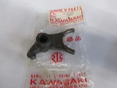 1 NOS Genuine 1972 1973 1974 1975 Kawasaki F9 350 Shift Fork OEM 13140-051 NEW