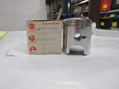 NOS OEM Suzuki 12110-25603-100 Piston +1.00 OverSIZE TC100 TS100 1972-1973
