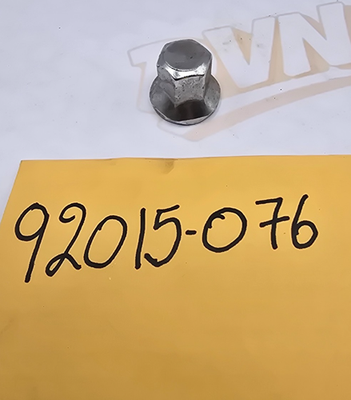 1 NEW Genuine Kawasaki KZ Z1 650 750 900 1000 Cylinder Head Nut OEM 92015-076