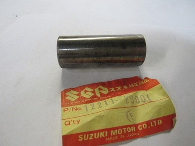12211-29001 SUZUKI OEM NOS CRANKSHAFT PIN 71-81 TS185 DS185 GT550