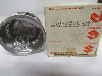 NOS Suzuki OEM Piston 2ND OVERSIZE  1978-1979 GS1000  12111-49000-100