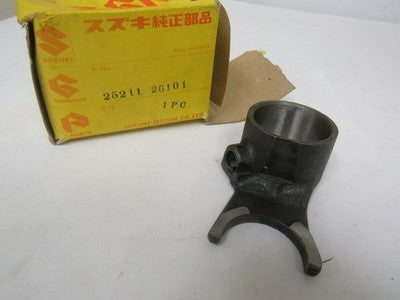 Suzuk TM75 1974     nos shift fork   #1     25211-26101