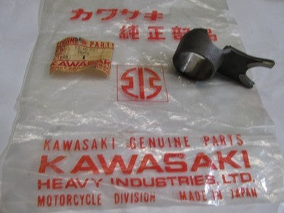 Kawasaki NOS NEW 13140-007 Selector Fork B8 F1 F2 B8S B8T F1TR F2TR