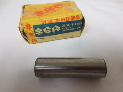 SUZUKI NOS 12151-97001 PIN VINTAGE GENUINE OEM PART GT250 GT380
