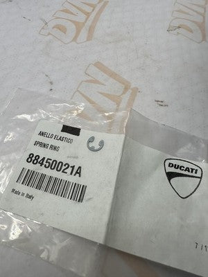NEW GENUINE DUCATI 88450021A SPRING RING