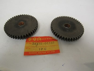 Suzuki TS50 AS 50 OEM NOS tranmission gear 1ST driven 24310-05102 SOLD AS 2