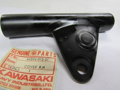 NOS NEW OEM FACTORY KAWASAKI G3SS G3TR RIGHT FORK COVER 44034-012-21  BLACK