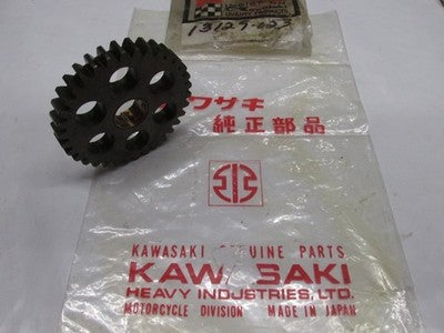 Kawasaki NOS NEW 13068-014 Kickstarter Gear F4 Sidewinder 250