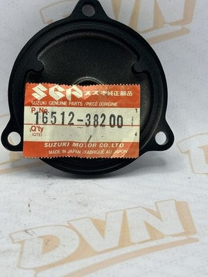 SUZUKI DR250 82 16512-38200 COVER OIL FILTER