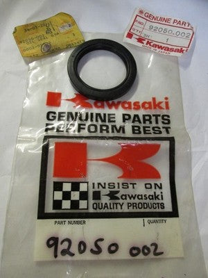 KAWASAKI J1 MC1 C2SS G3 G4TR G5 KD80 KE100 KE100 KH100 KM100 OIL SEAL 92050-002
