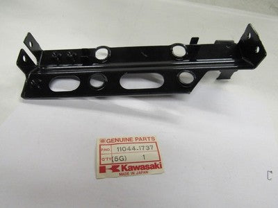 1986 - 1987 Kawasaki Ninja ZX1000 ZX 1000R Rear Battery Case Bracket 11044-1737