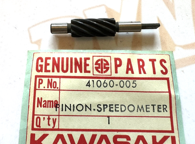 NOS Kawasaki 41060-005 Speedometer Gear Pinion,