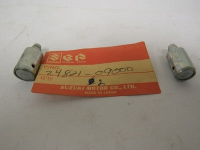 NOS OEM SUZUKI GT250 GT380 GT500 T250 T350 T500 T125 TRANSMISSION BREATHER PLUG