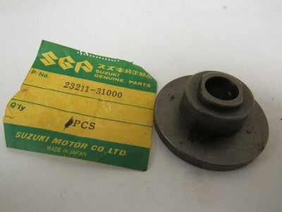 1972-77 SUZUKI GT750 GT 750 BALL GUIDE RELEASE OUTTER NOS OEM P N 23211-31000