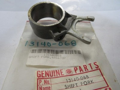 1 NOS Genuine 1974-1978 Kawasaki KZ400 KZ 400 Shift Fork 4th & Top OEM 13140-068