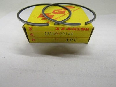 GENUINE NOS Suzuki Piston Ring Set 12140-29740