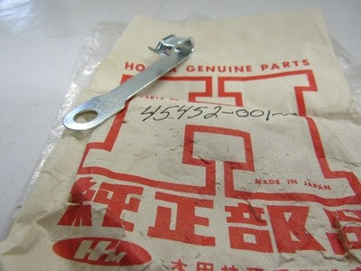 NOS Honda 1963 CA100 CA102 CA105 Clip 45452-001-000