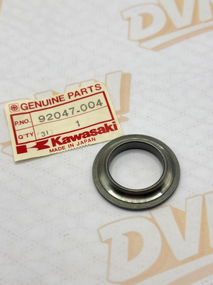 NOS NEW OEM ORIGINAL KAWASAKI F7 KE100 F6 MC1 LOWER BEARING CONE 92047-004