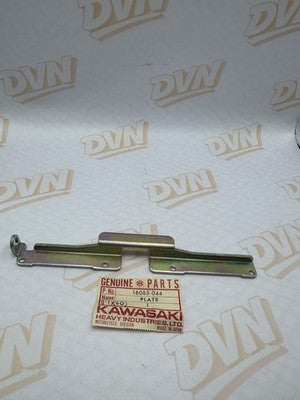 NOS 1974-1978 Kawasaki KZ 400 Carb Front Lower Stay Plate Bracket OEM 16065-044
