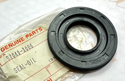 New Kawasaki NOS 92049-3006 Oil Seal DCY30629 82-95 JS550 85-92 JS440 550 SX