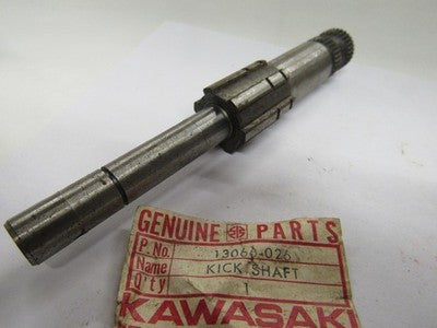 Kawasaki NOS NEW 13066-026 Kickstarter Shaft F5 F8 F9 F81M Big Horn Bison