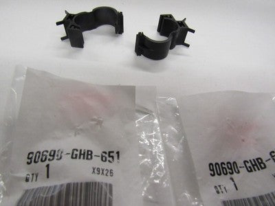 NOS NEW OEM ORIGINAL HONDA GL1500 VT1100 VTX1800 CABLE CLIP 90690-GHB-651