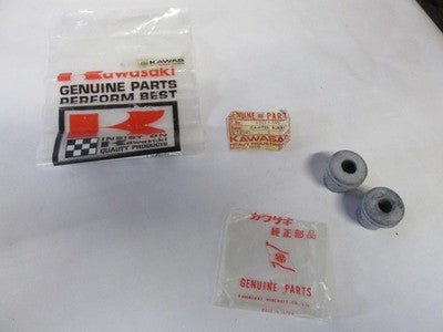 Kawasaki NOS  92075-092 Handlebar Damper H1 H2 KH KX KDX KH500 KX420  SOLD AS 2