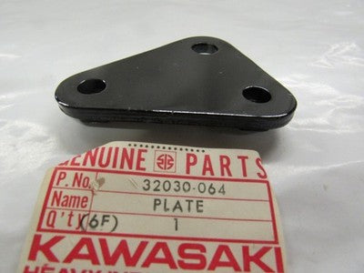 Kawasaki 32030-064 Rear Left Engine Mount Plate KZ KZ750 KZ700 KZ650