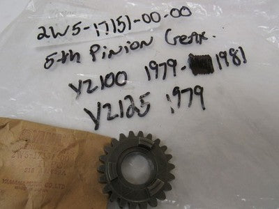 NOS YAMAHA YZ100, YZ125, YX600, 5TH PINION GEAR PART# 2W5-17151-00-00
