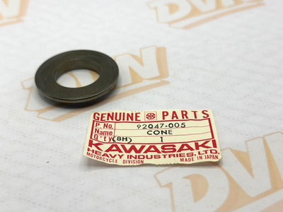 NOS Kawasaki F6 F7 KE100 G5 D1 MC1 C2TR Upper Cone Bearing 92047-005