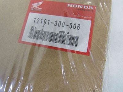 Honda  NOS  BASE  CB1000C CBIL00F  1983   12191-MA5-670