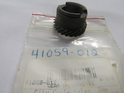 NOS OEM Kawasaki F7 SPEEDOMETER GEAR 41059-012