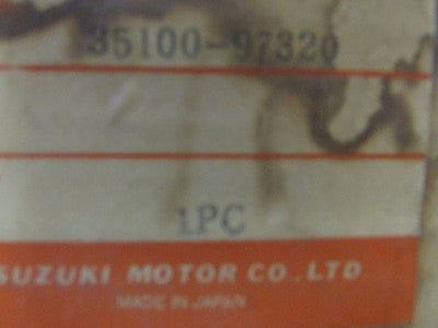 SUZUKI XX400 snowmobole nos headlight assy   35100-97320  sm11 sm21 sm30 sm40