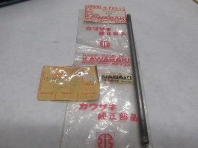 Kawasaki NOS NEW 13116-019 Long Clutch Push Rod S1 S2 S3 KH KH400 KH250 Mach II