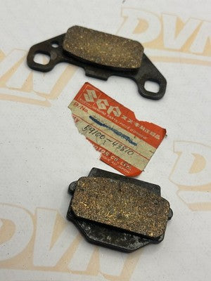 NOS SUZUKI 59100-43810 BRAKE PAD SET