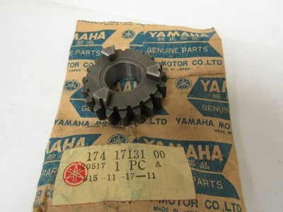NOS Yamaha 3rd Gear CS3 CS5 YCS1 PART# 174-17131-00