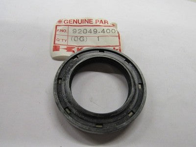 NOS GENUINE KAWASAKI 1984 1985 KXT250 TECATE REAR HUB OIL SEAL 92049-4001 OEM
