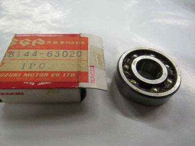 SUZUKI T125 GT185 FRONT HUB BEARING NOS
