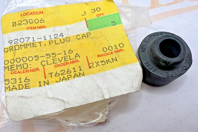 Kawasaki GROMMET,PLUG CAP 92071-1124 OEM NEW