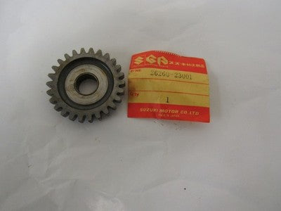 Suzuki NOS NEW TC100 TS100 1973-1977  kickstart idler  gear  26260-23001 23010