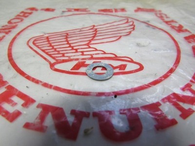 GENUINE NOS Honda GASKET, R. COVER BOSS 11393-MF5-300