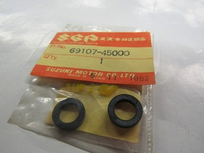 NOS Suzuki GS550 GS750 GS1100 Seal Piston 69107-45000