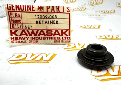 Kawasaki  GPZ KZ 750 NEW NOS Retainer 12009-008    2330