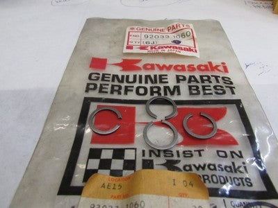 KAWASAKI NEW OEM SNAP RING 92033-1060  SOLD AS 4