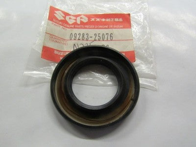 OEM SUZUKI AN650 LT300 LT250 GR650 LT-F400 LT-A400 LT-A750 OIL SEAL 09283-25076