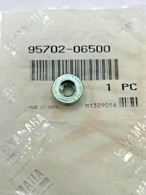 Yamaha NUT, FLANGE 95702-06500-00 OEM NEW