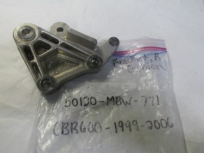 HONDA CBR600 F4i REAR RIGHT SHOCK CUSHION BRACKET 50120-MBW-771 CBR 600 F4