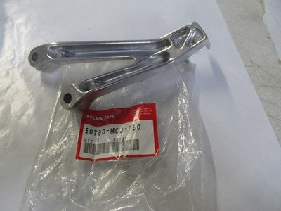 Honda CBR900rr,CBR954rr 2002-03 oem left footrest holder 50760-MCJ-750