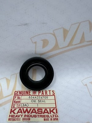 NOS Kawasaki  P#654A254708 W1 W1SS W2SS H1 F8 F5 Genuine Front Wheel Axle Seal