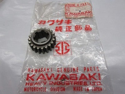 Kawasaki NOS NEW 13130-017 Drive Shaft 2nd Gear H1 KH Mach III KH500